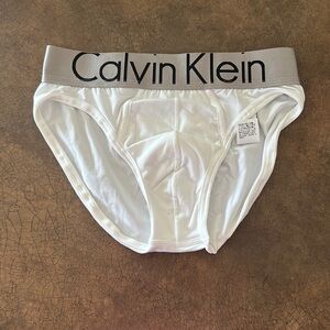Men’s Calvin Klein, steel briefs, white, size small